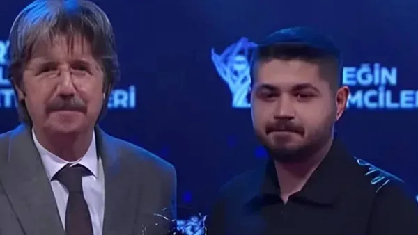 Enes Öztürk, "Tekno Çoban" belgeseli ile ödül aldı.