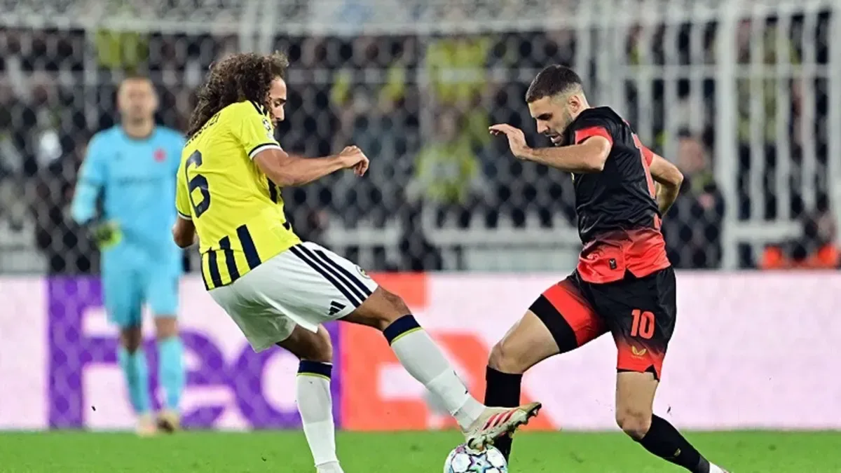 Sarı lacivertliler evinde Slavia Prag ile yenişemedi.