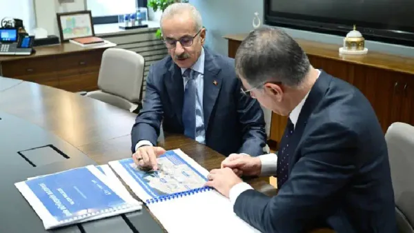 İzmir'in ulaşım sorunları için Ankara'da kritik temas - Detay Görsel 1
