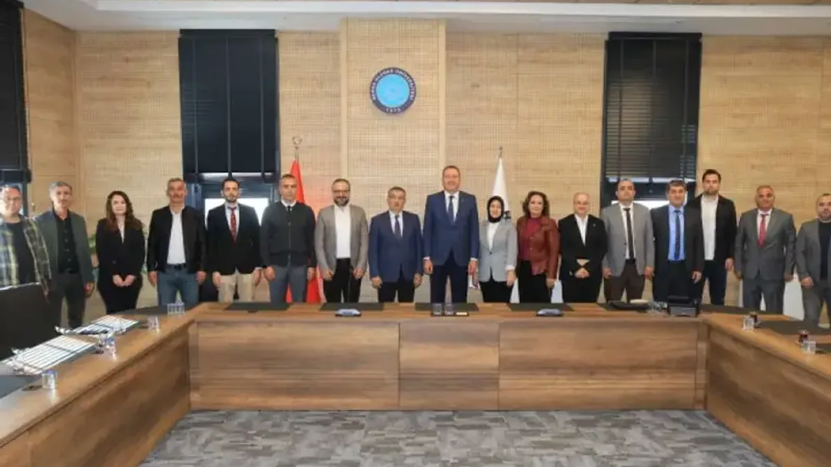 BUÜ ve SÜSBİR arasında öğrencilerin mesleki eğitimi için iş birliği - Detay Görsel 1