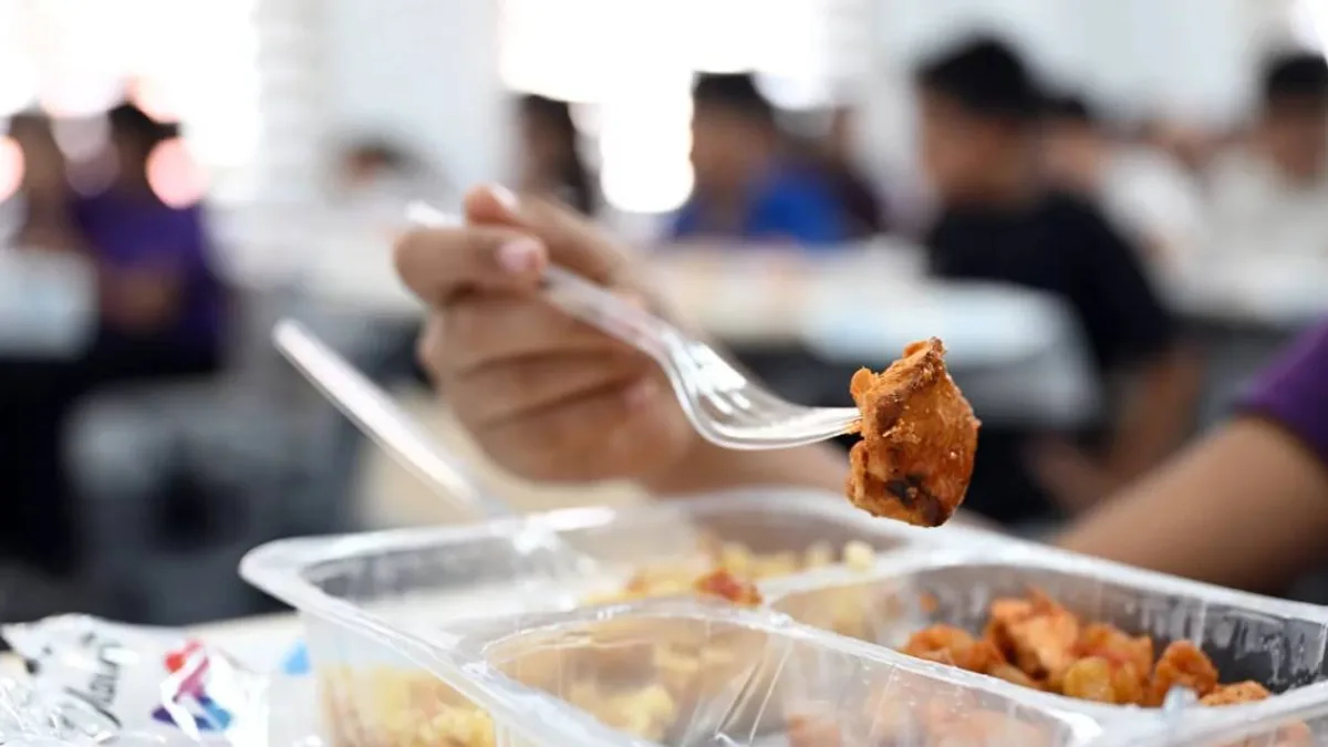 Mersin'de öğrencilere sunulan ücretsiz yemek hizmeti