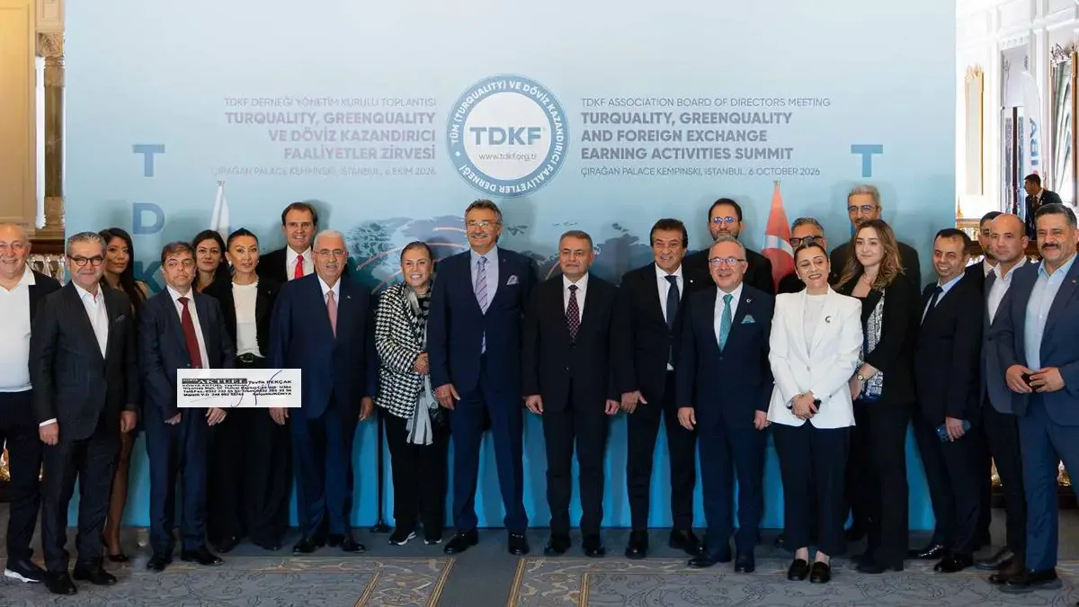 TDKF Zirvesi Devlet Eski Bakanı Kürşad Tüzmen'in katılımıyla gerçekleştirildi.
