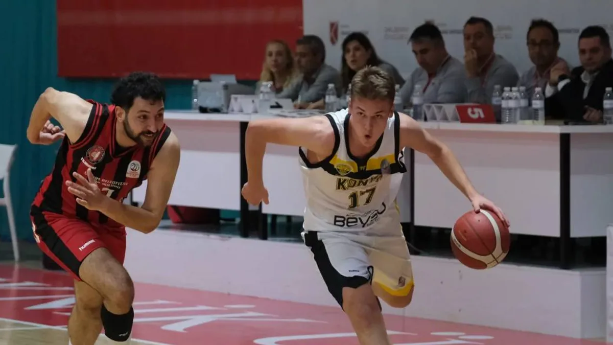 Konya, Türkiye Basketbol 2. Ligi'ne zaferle giriş yaptı