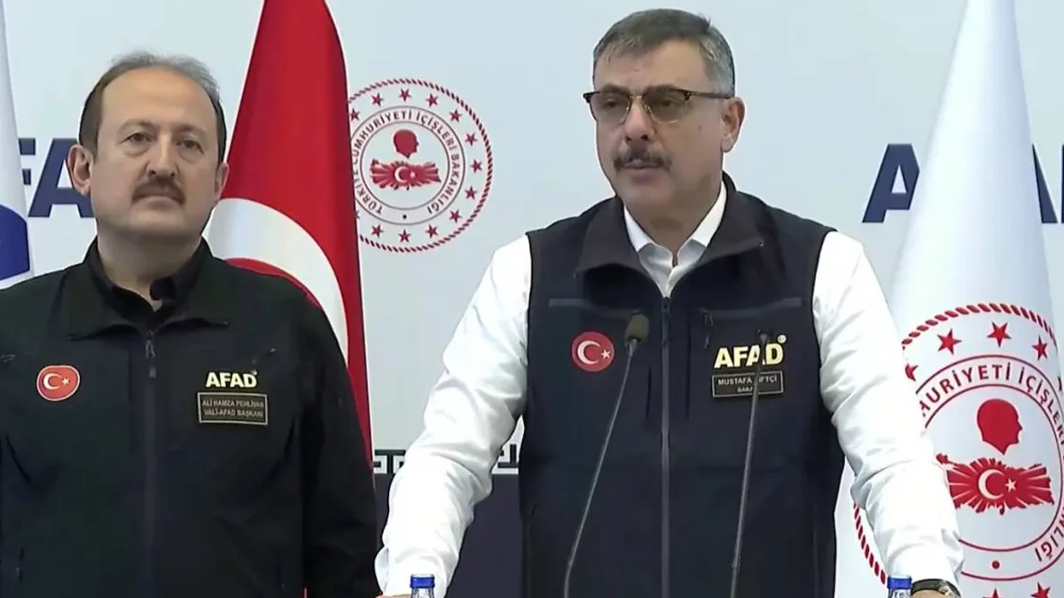 İçişleri Bakanı Mustafa Çiftçi sel felaketi hakkında açıklama yapıyor.