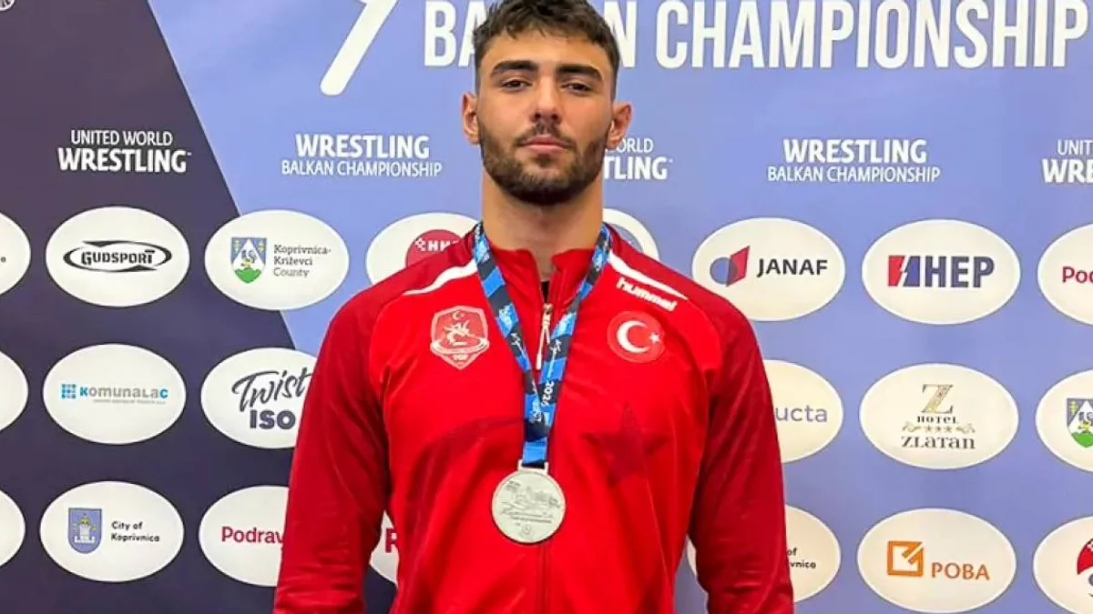 Muhammed Balkan, uluslararası arenada gümüş madalya kazandı