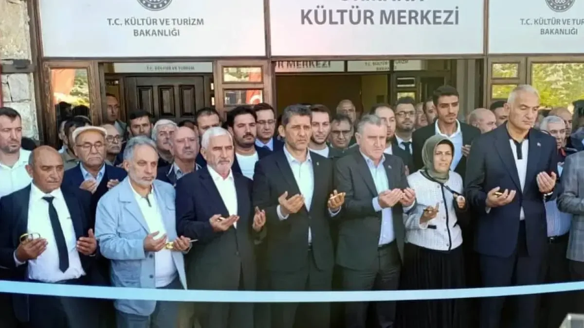 Talas Belediye Başkanı Mustafa Yalçın Antalya İbradı'daki açılışlarda incelemelerde bulundu.
