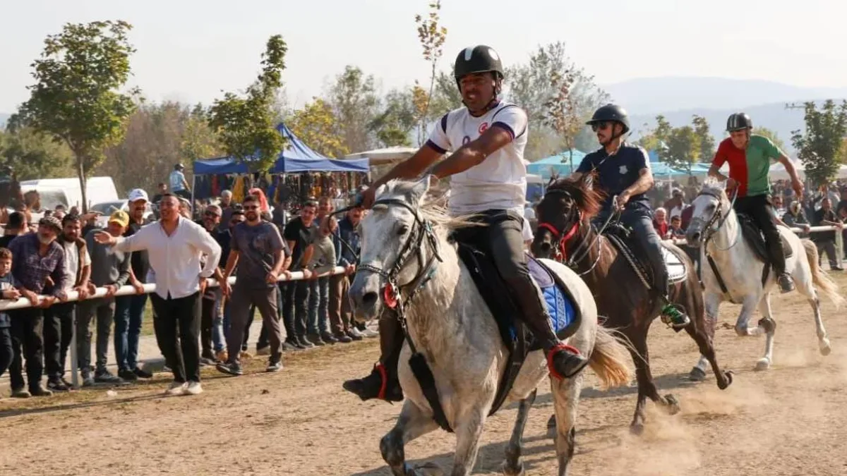 Bursa'da rahvan biniciliğin coşkusu yaşandı