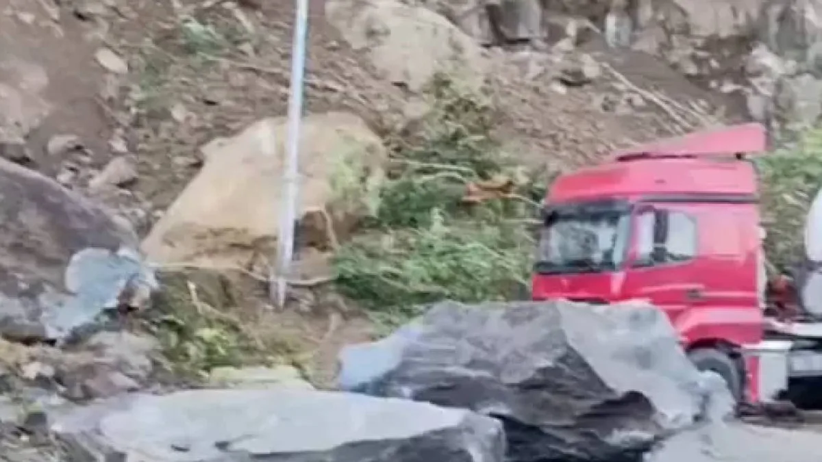 Hopa'da yaşanan heyelan felaketi: 1 can kaybı