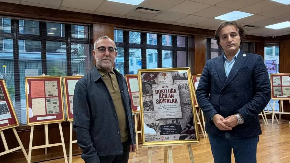 Londra'da Türk-İngiliz ilişkileri sergisi büyük ilgi topluyor
