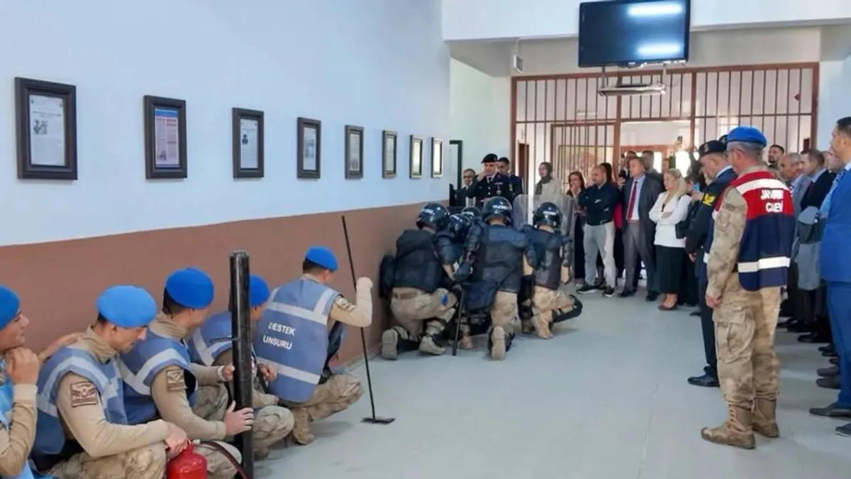 Çanakkale'de 48 kişiye ceza infaz koruma eğitimi verildi