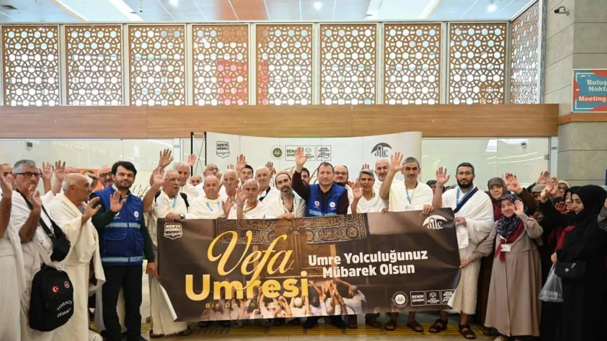 Kutsal topraklara üçüncü kafile dualarla yol aldı