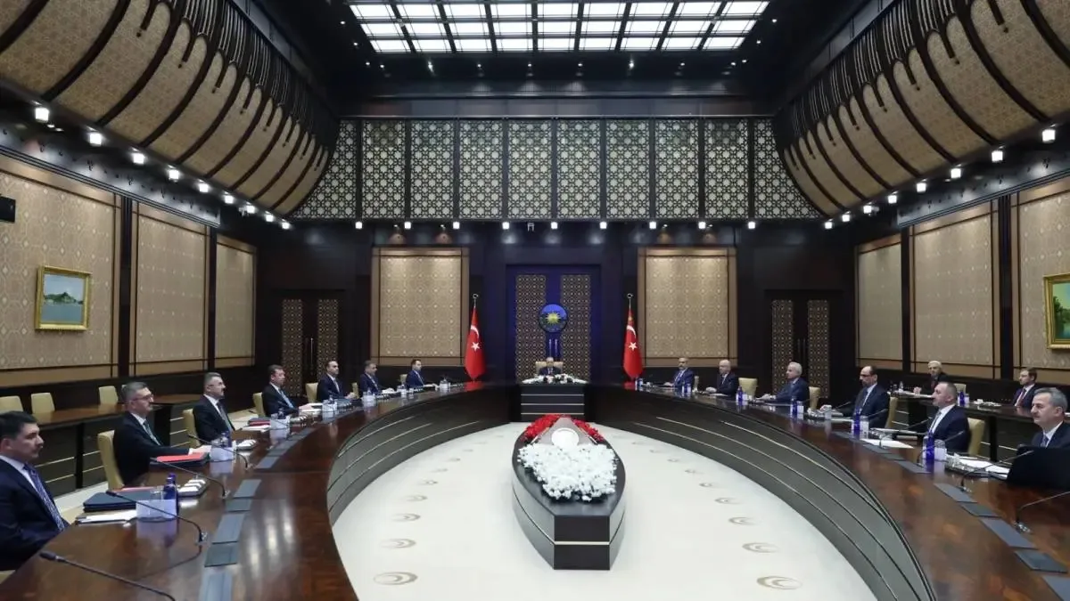 Siber Güvenlik Kurulu toplantısı Cumhurbaşkanı Recep Tayyip Erdoğan başkanlığında gerçekleştirildi.