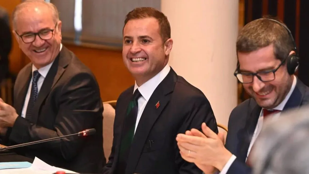 Ahmet Akın: Metropoller geleceğin politikalarında kritik rol oynamalı
