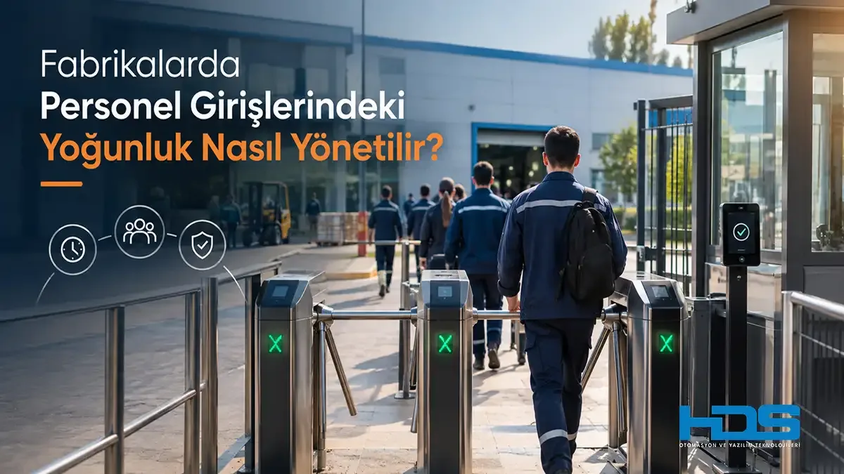 Fabrika personel girişinde konumlandırılmış, kartlı geçiş okuyuculu paslanmaz tripod ve optik hızlı geçiş turnike sistemleri hattı.