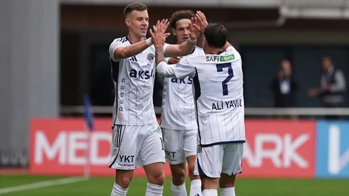 Kasımpaşa Samsunspor'u evinde 4-1'lik skorla mağlup etti.