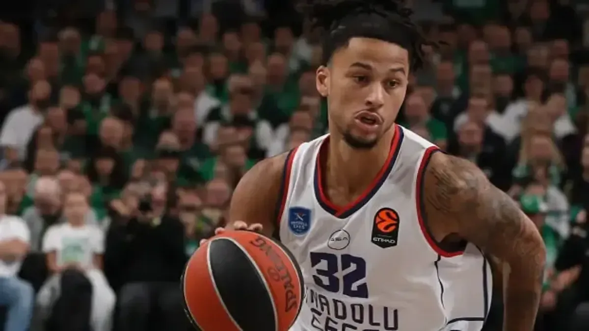 Anadolu Efes, Zalgiris karşısında etkili bir oyun sergiledi.