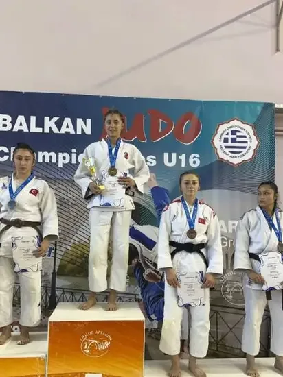 İzmirli judocular Balkan Şampiyonası'nda madalya kazandı - Detay Görsel 1