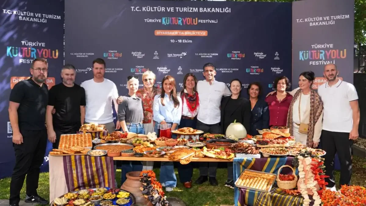 Diyarbakır Kültür Yolu Festivali'nde tanıtılan yöresel lezzetler.