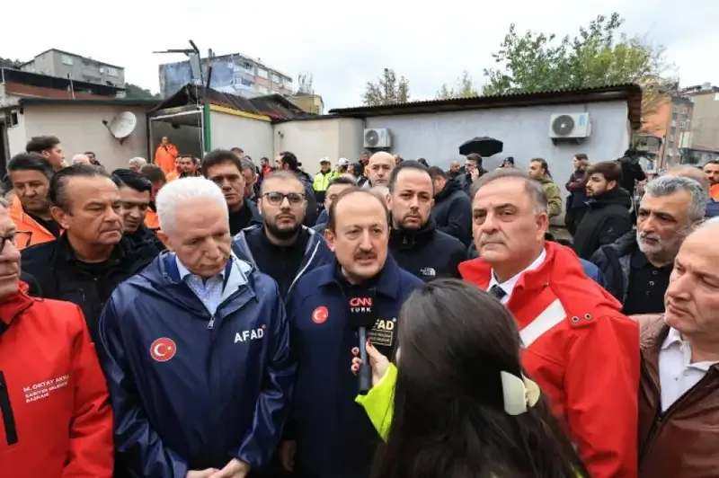 İstanbul'da 3,5 milyon ton çamur kaldırıldı - Detay Görsel 1