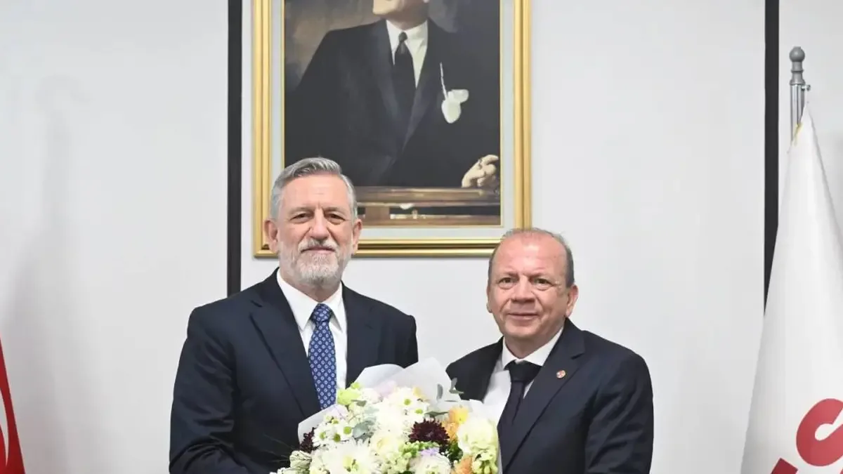 BTSO devir teslim töreninde Özer Matlı ve Erol Dağlıoğlu görevlerini devraldı.