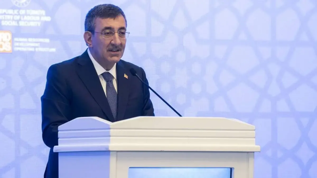 Cevdet Yılmaz, 2027 yılı bütçe sunumunu gerçekleştiriyor.
