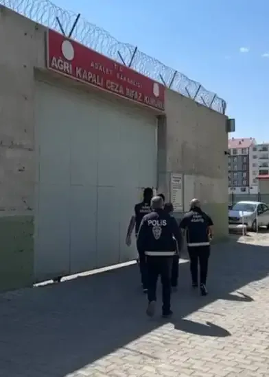 81 ilde aranan 912 kişi yakalandı - Detay Görsel 1