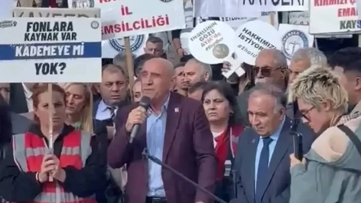 Yıldırım Kaya, kademeli emeklilik için basın toplantısı düzenledi.