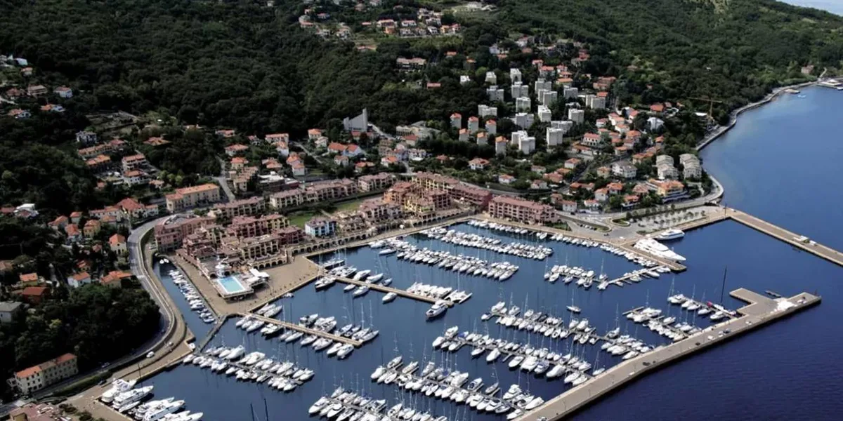 D-Marin'in yeni açtığı marina, Trieste Körfezi'nde yer alıyor.
