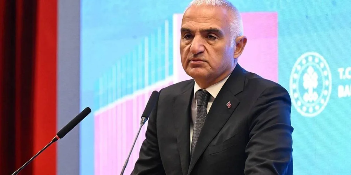 Kültür ve Turizm Bakanı Mehmet Nuri Ersoy, Antalya'da Rus yetkililerle uçuşların artırılması hakkında görüşme yaptı.