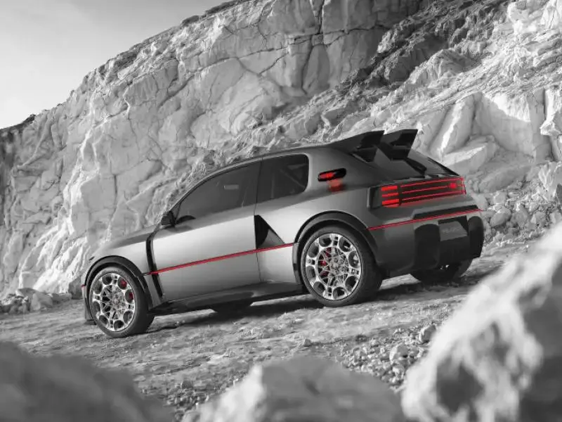 Peugeot E-T16 Concept, Paris Otomobil Fuarı'nda ödül aldı - Detay Görsel 1