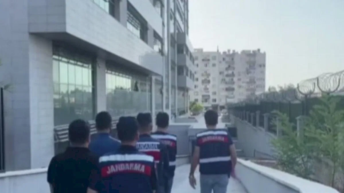 Bakan Yerlikaya duyurdu... Kahramanlar Operasyonu'nda 67 gözaltı!