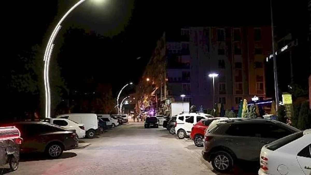 Gemlik'te O Sokak Işıl Işıl