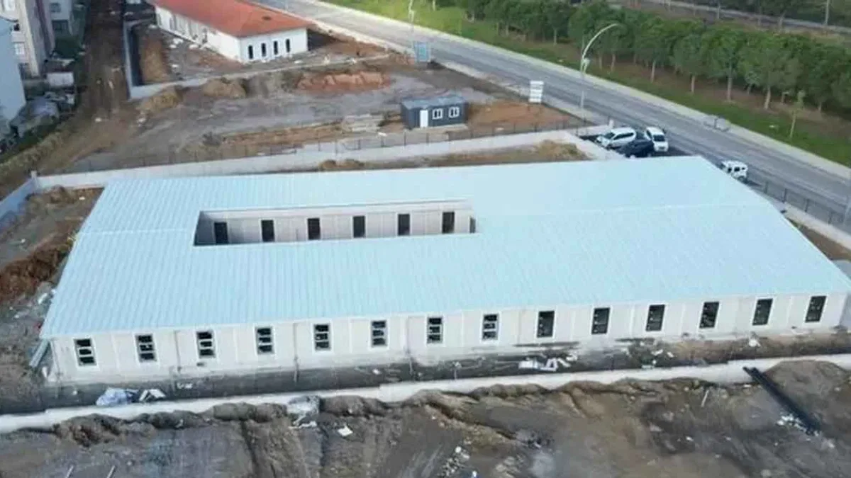 Gebze'de yeni eğitim yuvasının kabası tamamlandı