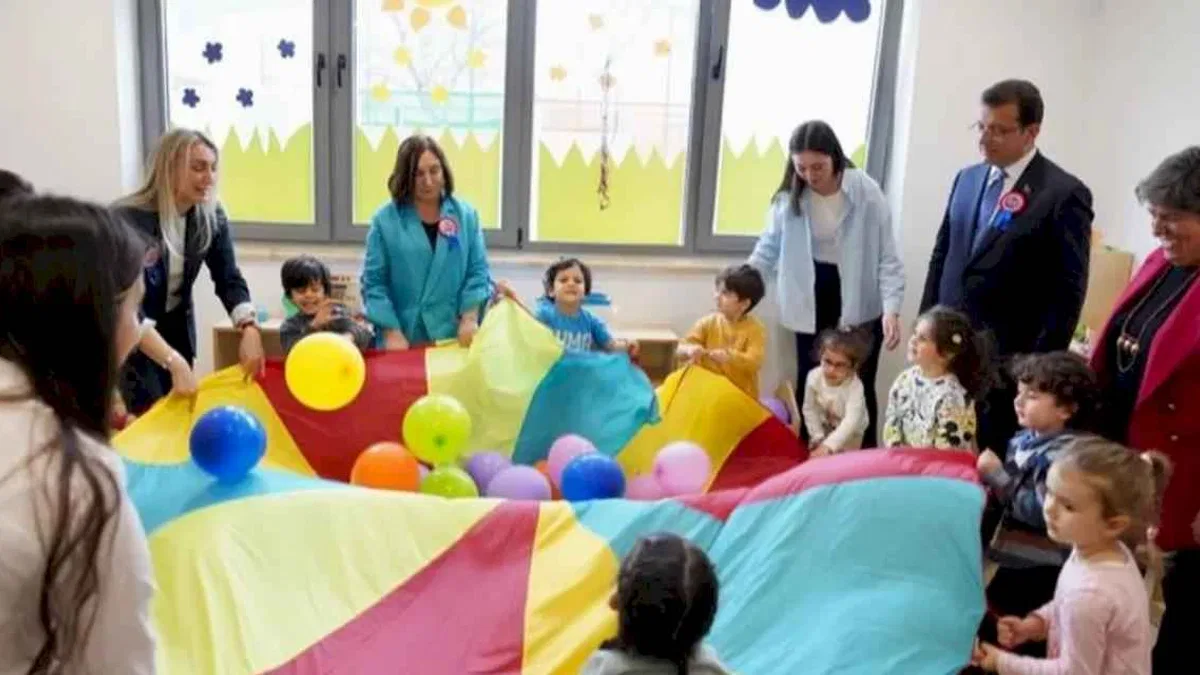 İstanbul Büyükşehir'den öğretmenlere özel indirim ve uygulamalar