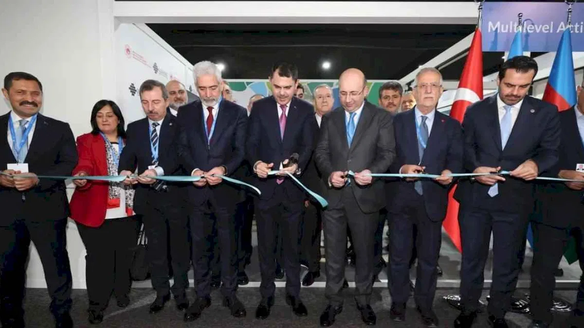 Bakan Kurum COP29'da İLBANK Pavilyonu'nu açtı