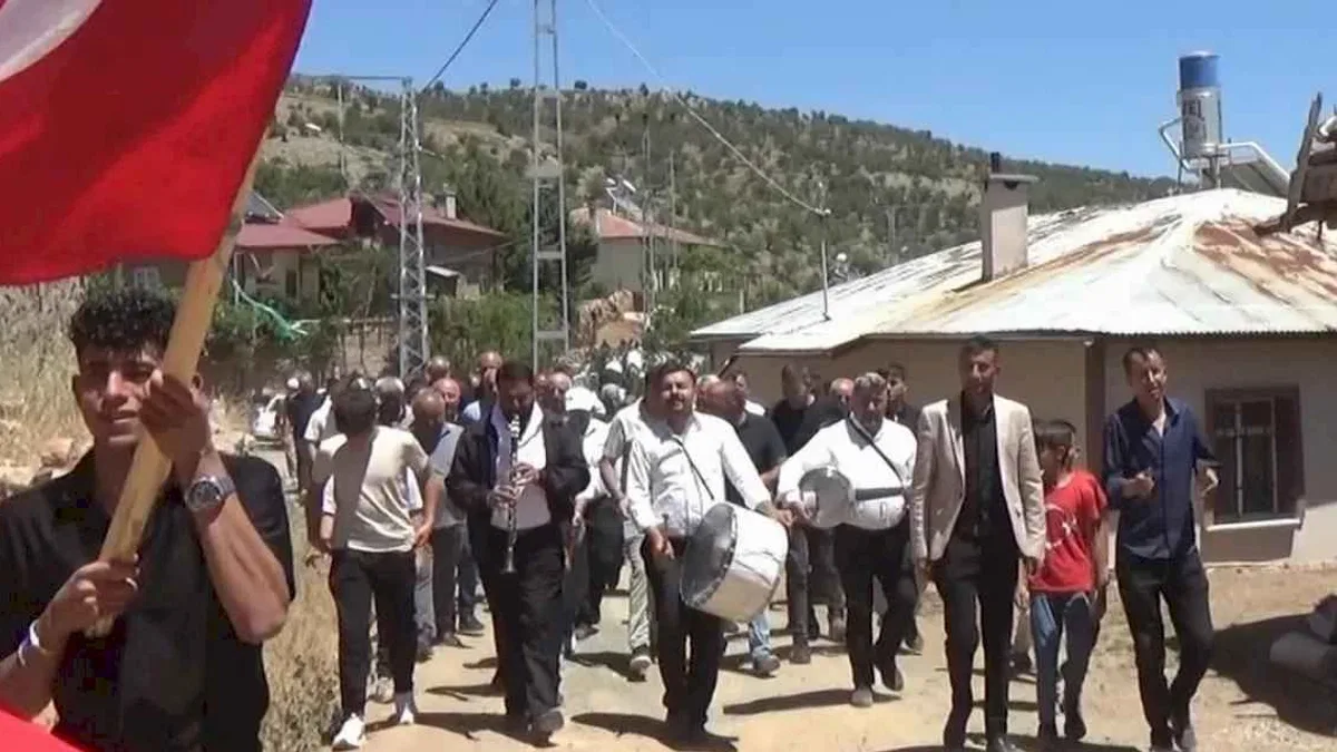 Konya Hadim'de örnek ve güvenli düğün... Silahsız, konvoysuz, geleneksel kutlama