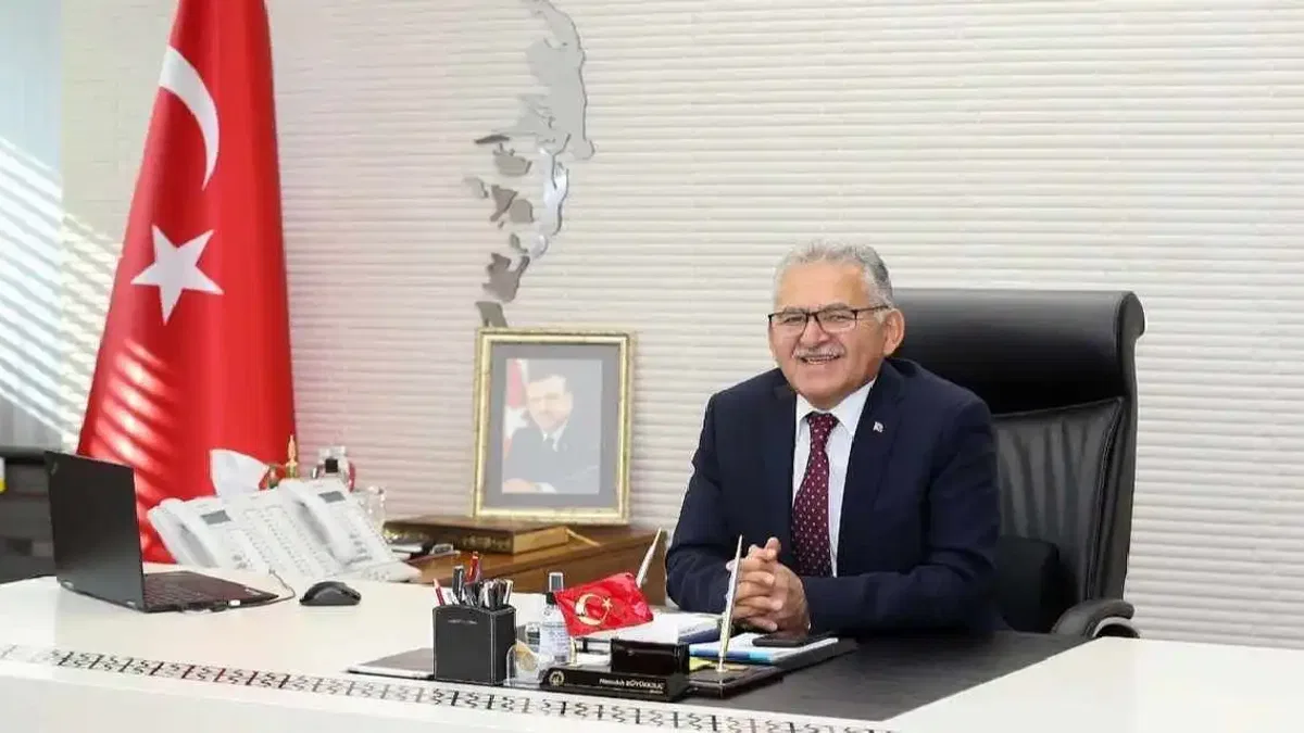 Memduh Büyükkılıç'tan 'Basın Bayramı' mesajı