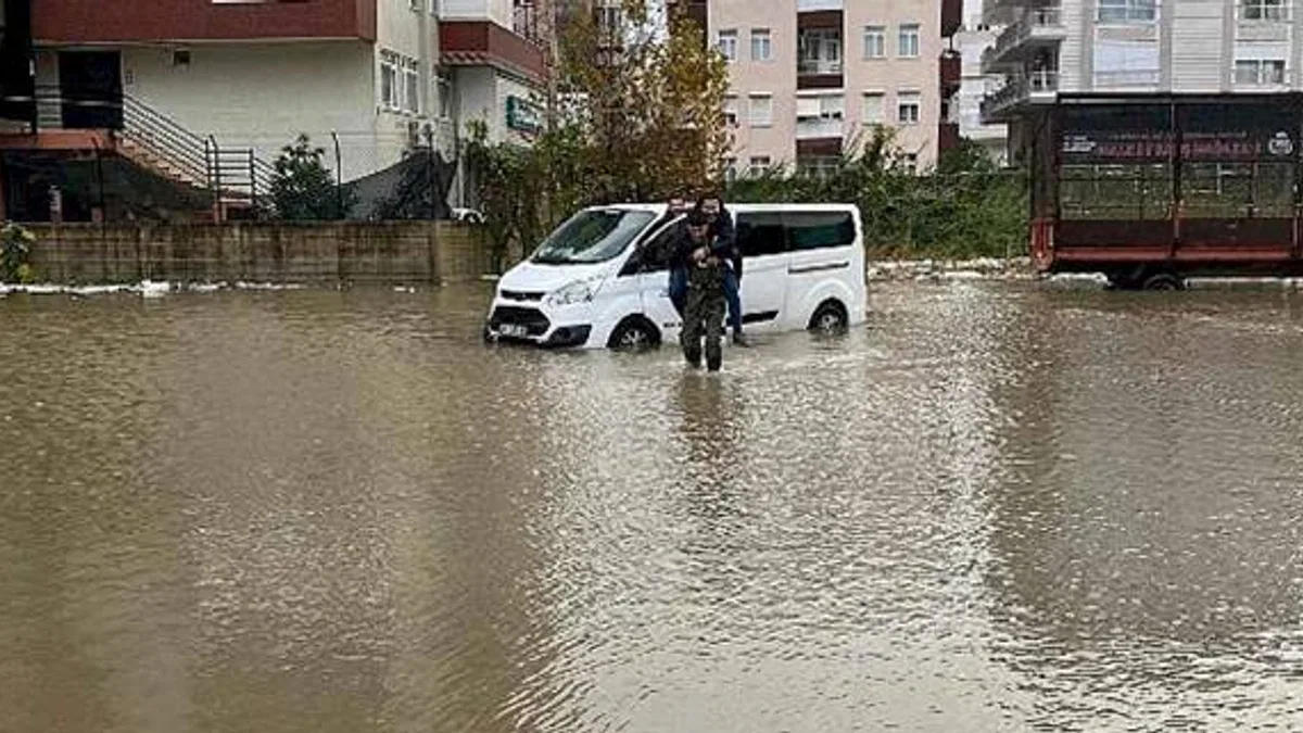 Manavgat'taki ihbarlara anında müdahale edildi