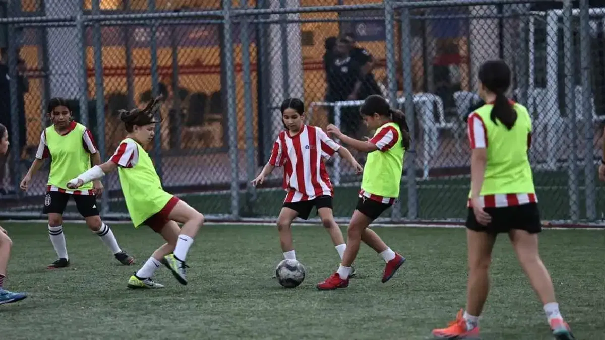 Antalya’da Futbol Akademisi yaz okulu başladı