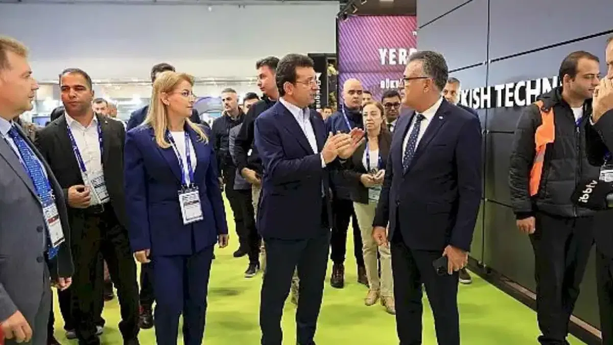 Ekrem İmamoğlu TUSAŞ Standını Ziyaret Etti