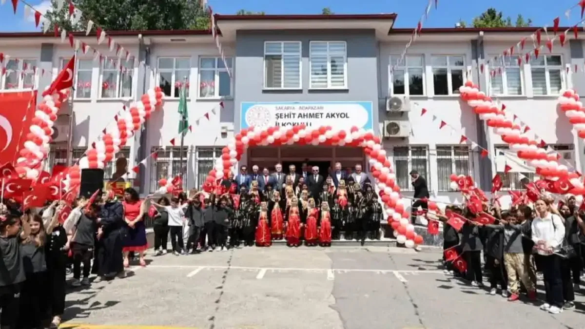 Sakarya’da eğitim maratonu karne sevinciyle tamamlandı