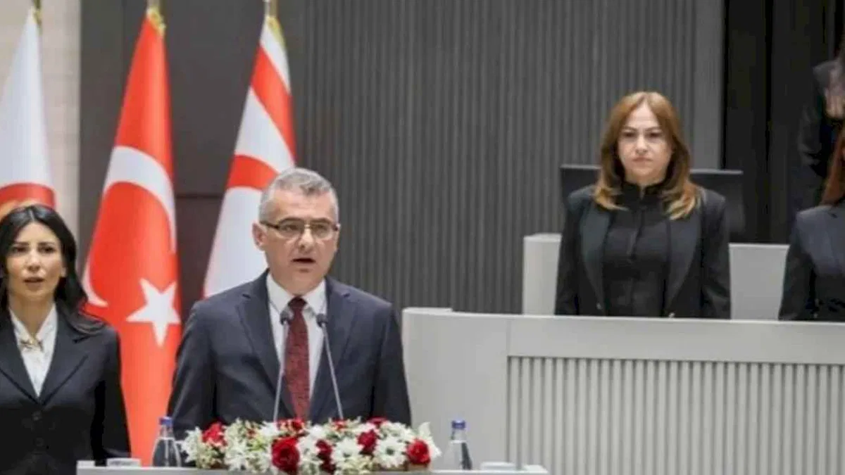KKTC'de Erhürman göreve başladı... "Kıbrıs Türk halkının huzuru ve refahı için çalışacağım"