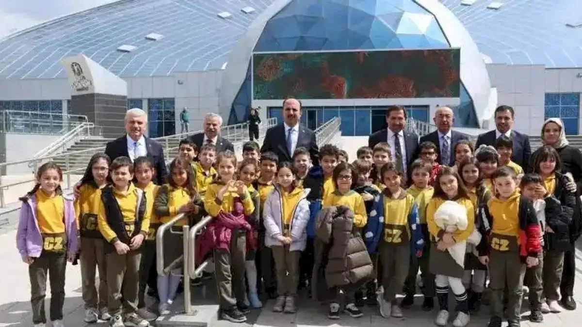 Konya protokolü Bilim Merkezi'nde buluştu