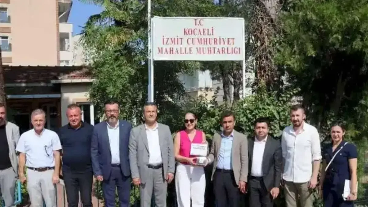 İzmit'te ihtiyaçlar yerinde tespit ediliyor