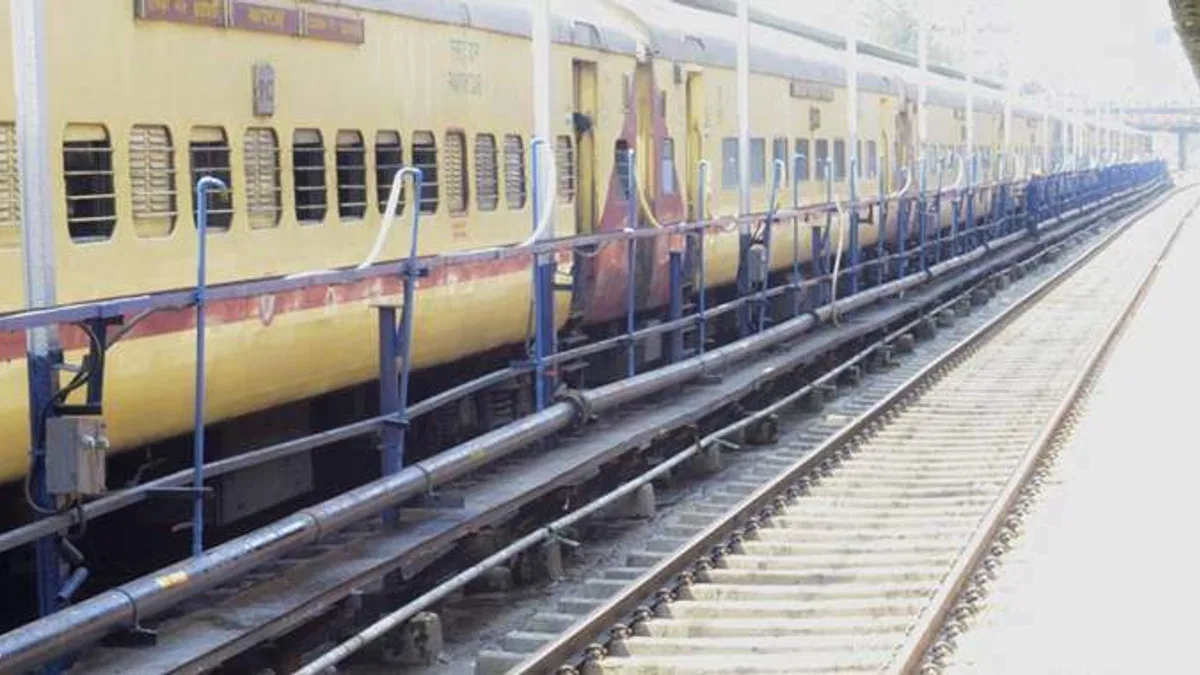 Hindistan’da işe alınacakları vaadiyle kandırılan 28 kişi 1 ay boyunca tren saydı