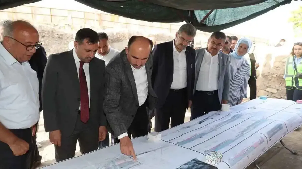 Konya’da Larende Kapısı kazı çalışmaları incelendi