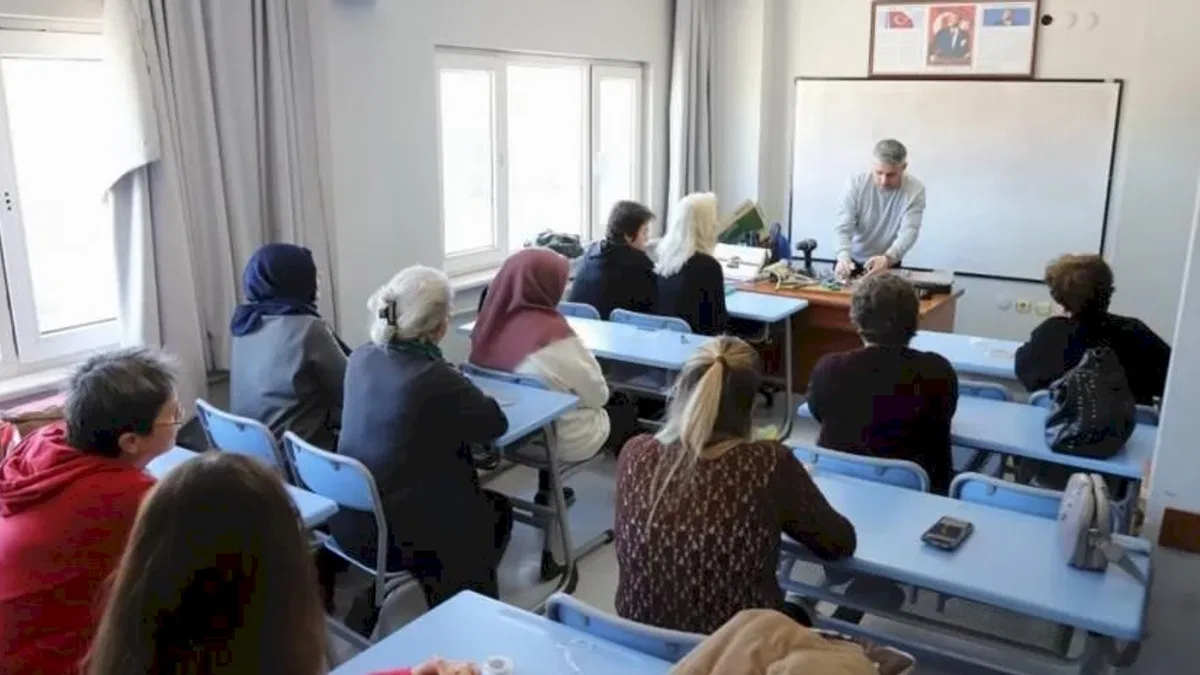 Eskişehir’de kadınlara evde tamir kursu tamamlandı