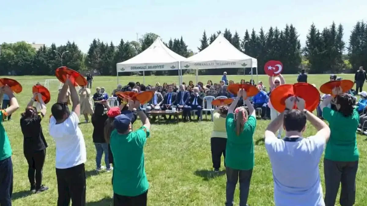 Bursa Osmangazi'de uçurtma şenliği ile farkındalık
