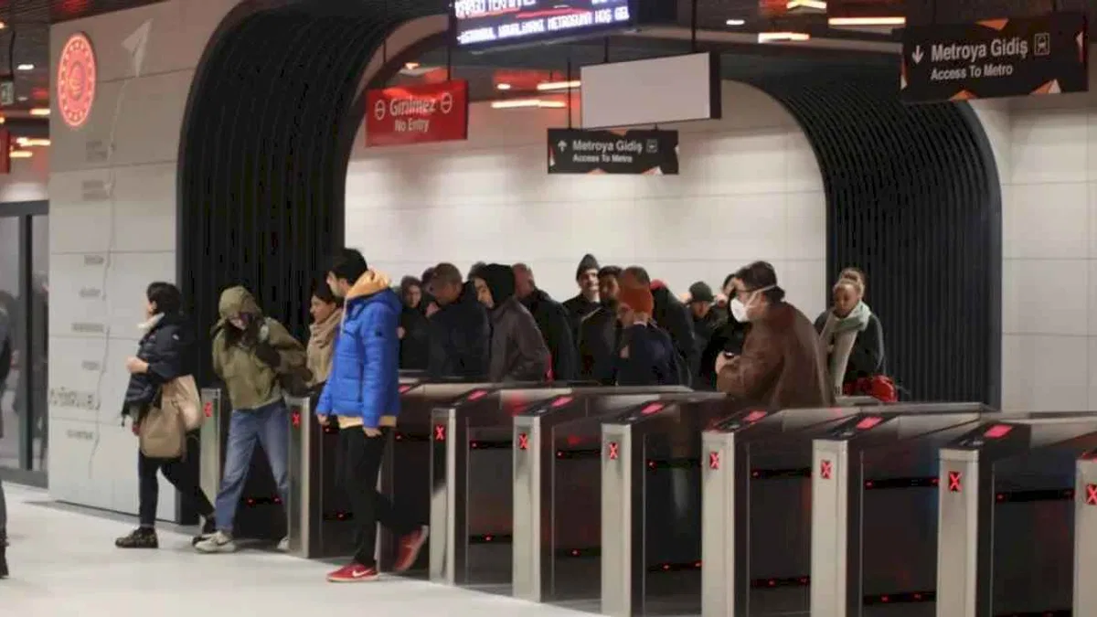 Gayrettepe-İstanbul Havalimanı metro hattı günlük yolcu rekorunu kırdı