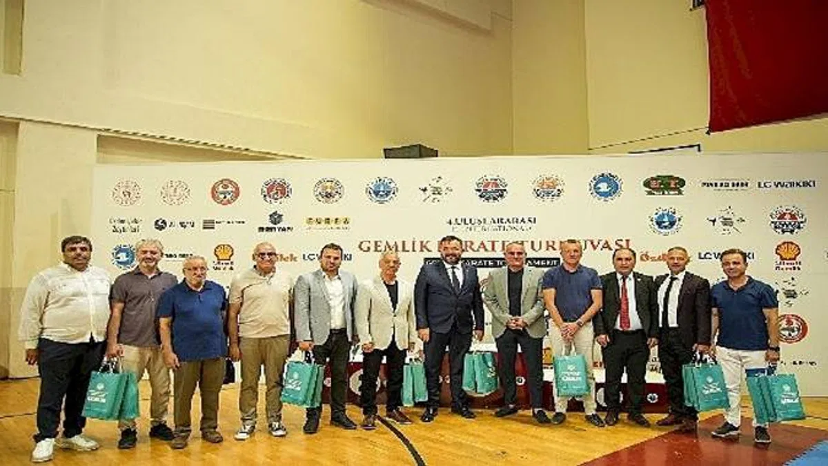 Gemlik'teki dev turnuvada kıyasıya rekabet